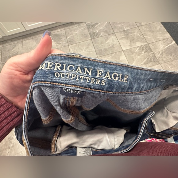 EUC like new American Eagle 16 short jeggings - Picture 2 of 7